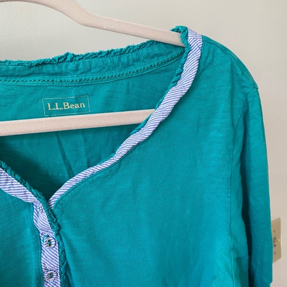 L.L. Bean top - Picture 1 of 4